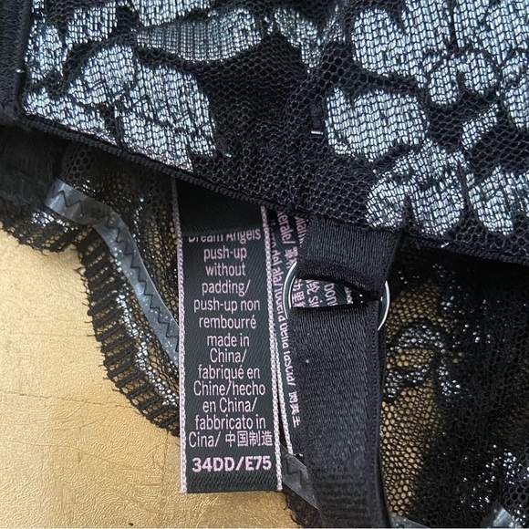 Victoria's Secret Metallic Floral Print Lace Bra size 34DD - Picture 6 of 6